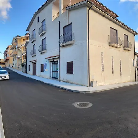 Magnolia Apartment